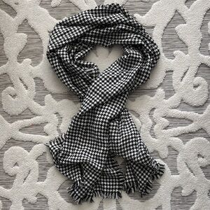 Merona Black and White Checkered Scarf